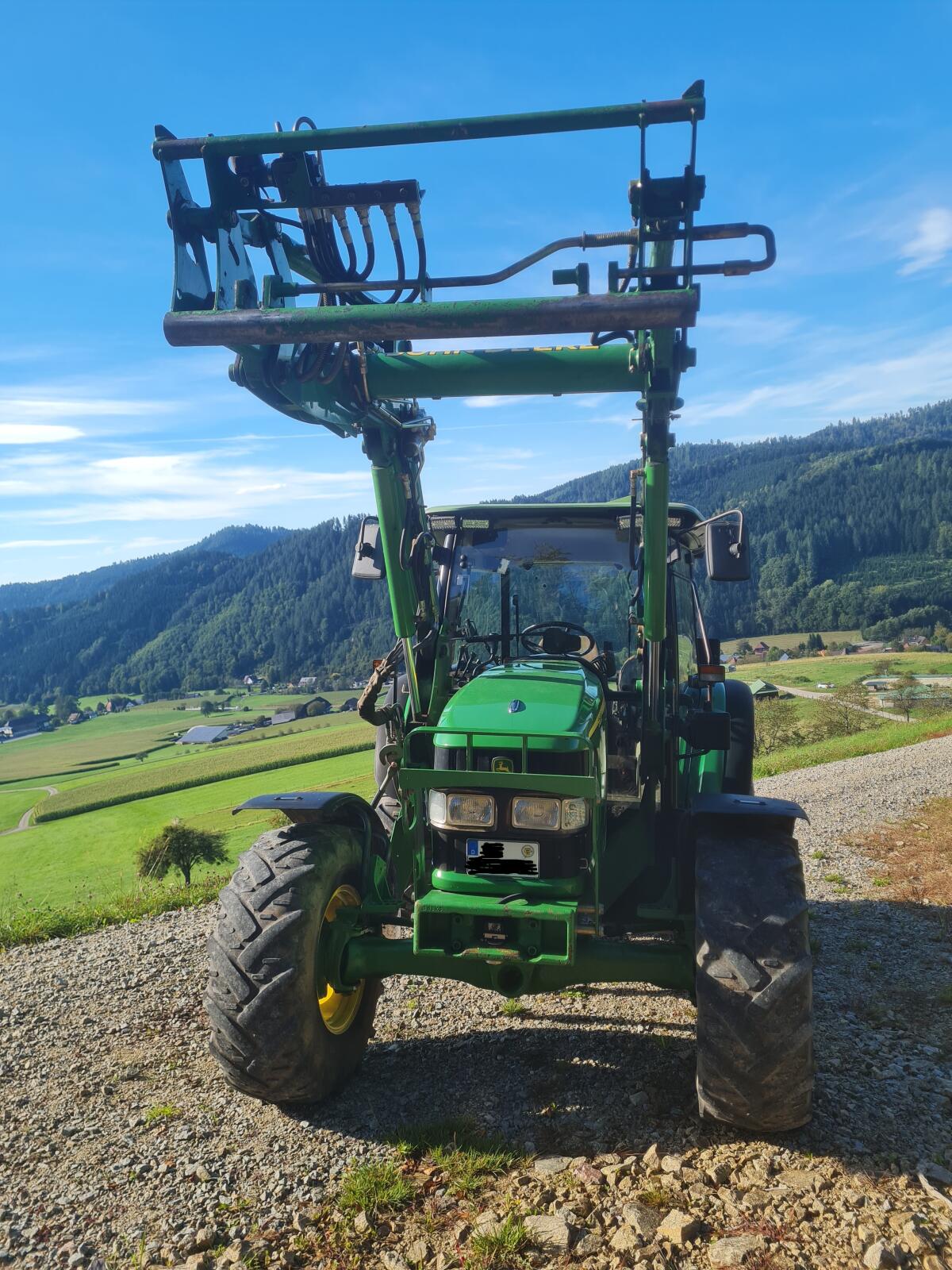 John Deere 5620 2