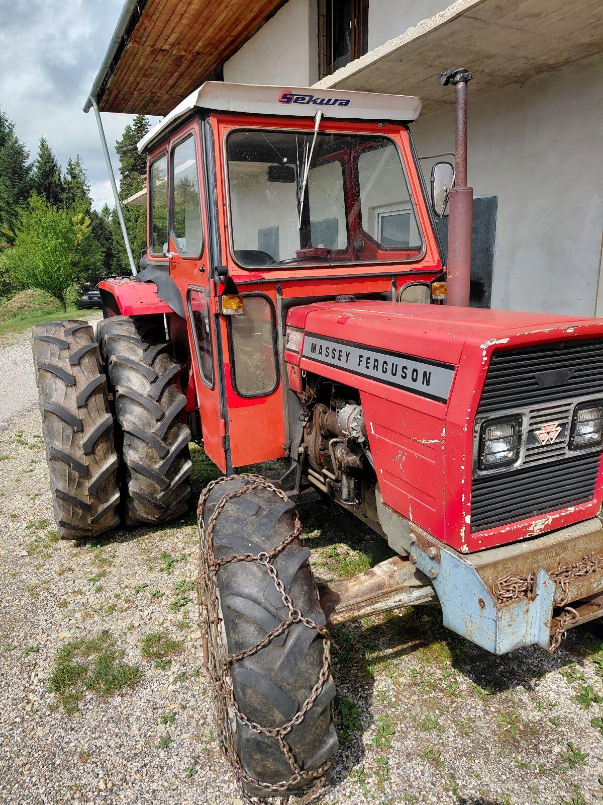 Massey Ferguson Traktor 2