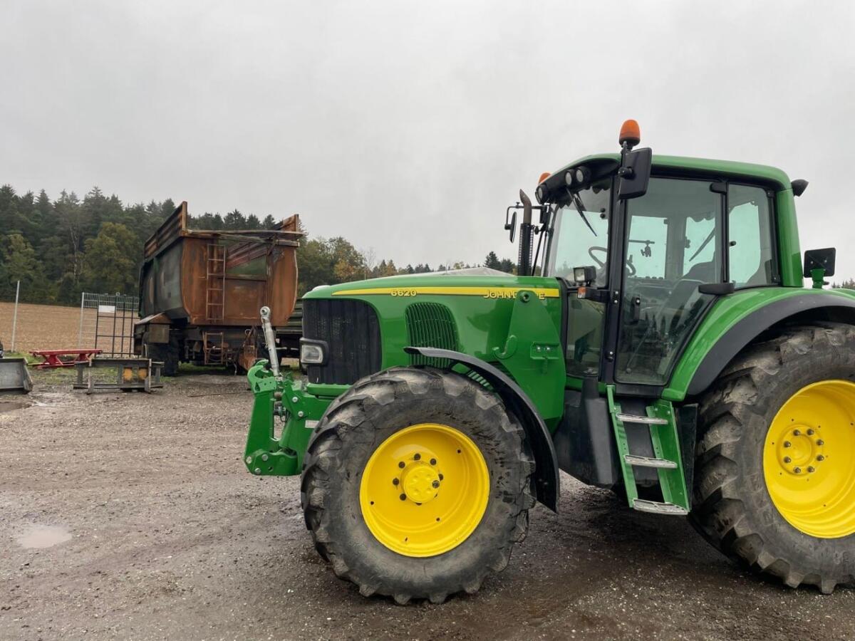 John Deere 6620 2