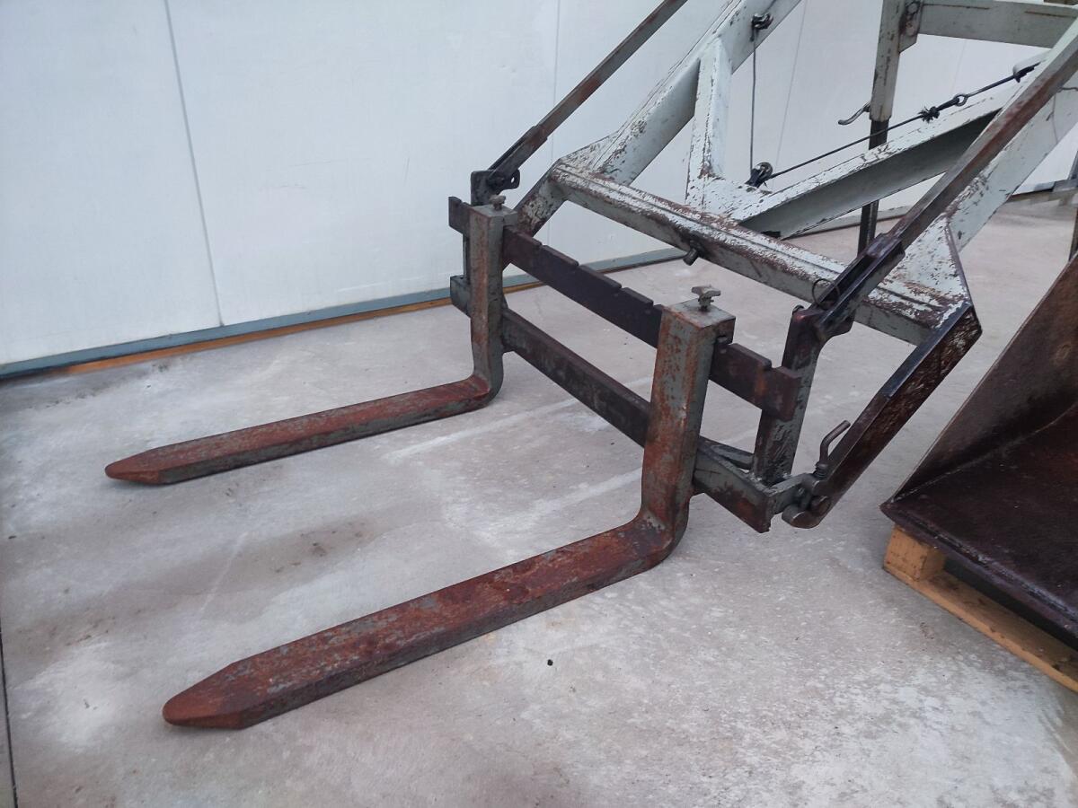 Hauer Frontlader Palettengabel 3