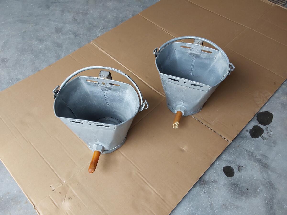 2 Kälberfutterkübel, Tränkeeimer Stahl 3
