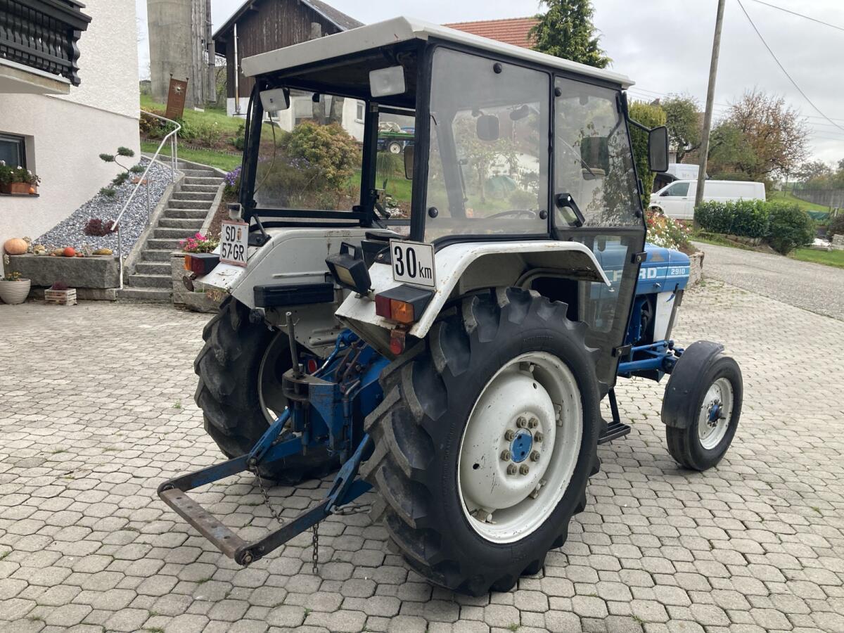 Ford 2910 Traktor 3