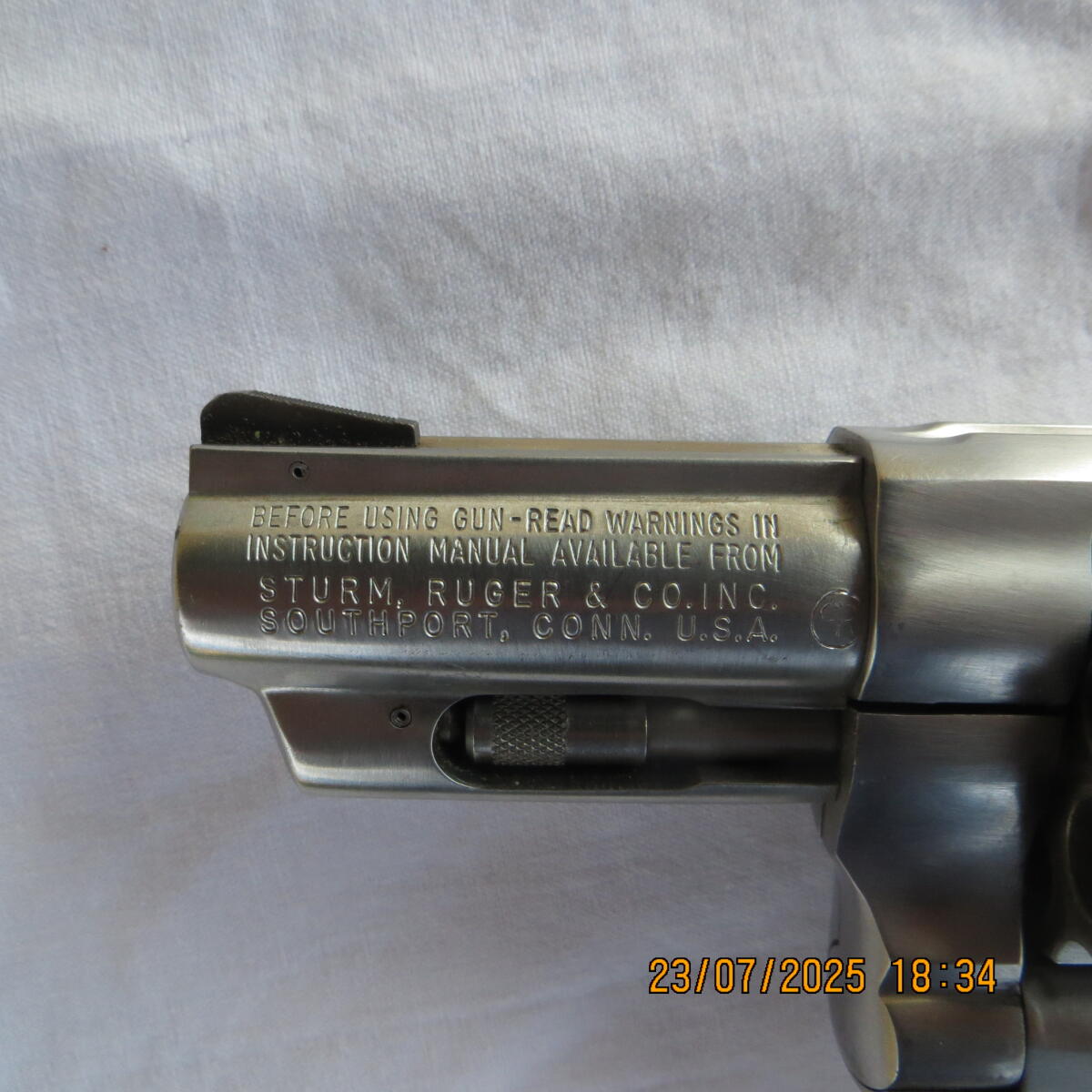 Revolver Ruger Speed Six 2