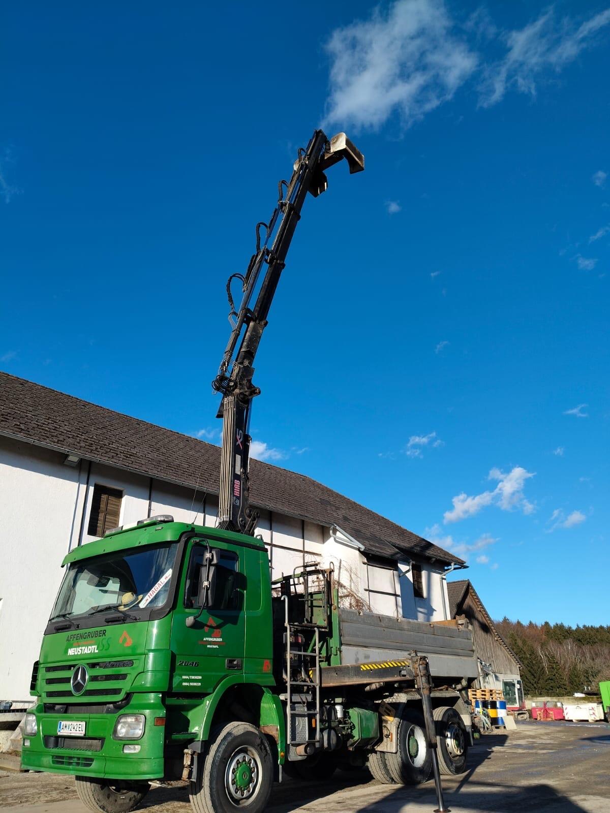 Lkw MB 3A Allrad 3-Seitenkipper mit Liftachse Funkkran 2