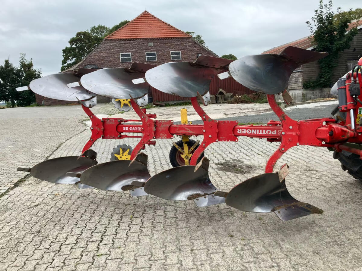 Pöttinger Volldrehpflug Servo 35 3
