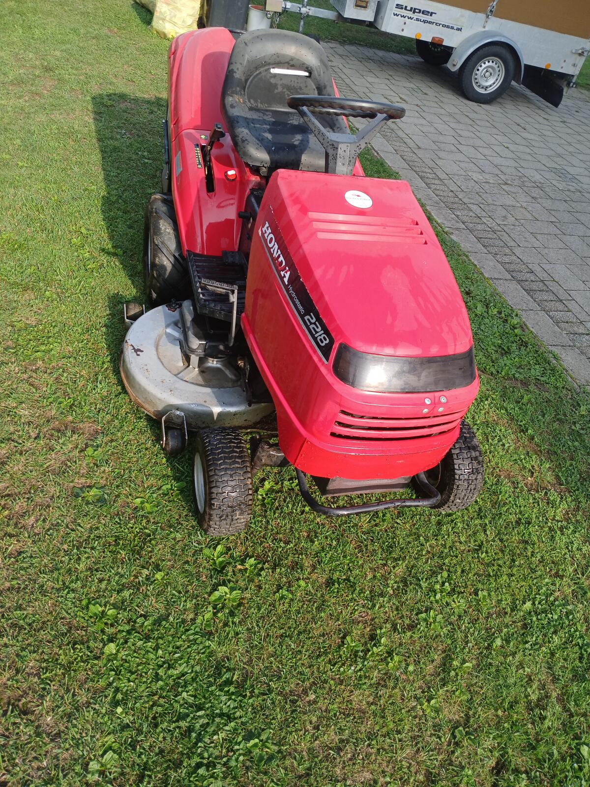 Honda Rasentraktor 2218 1