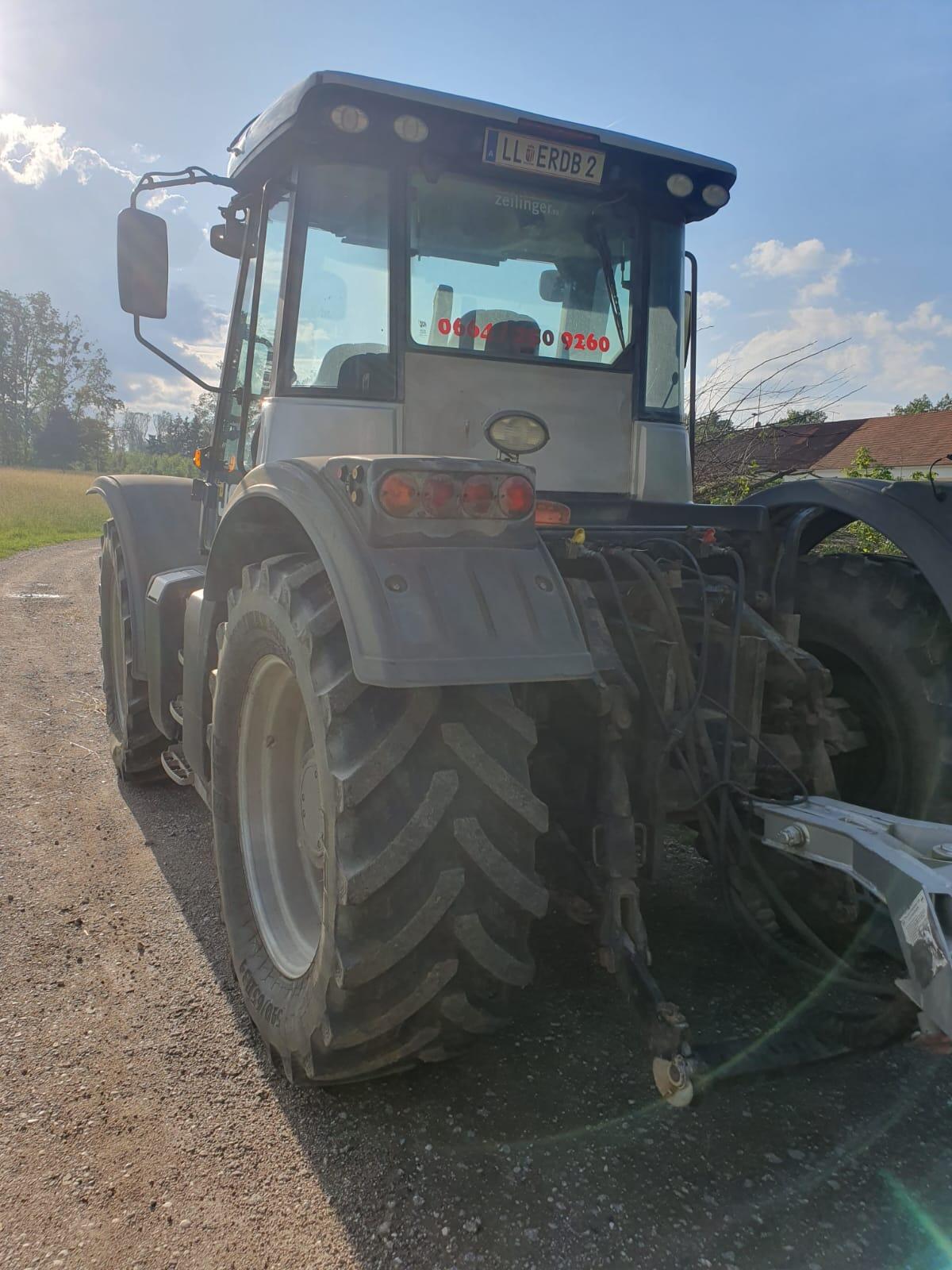 Traktor JCB 3230 3