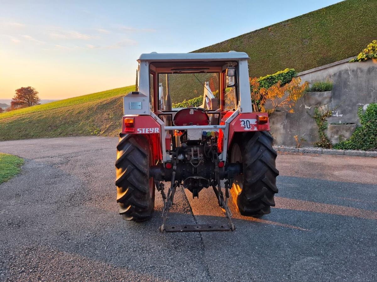 Steyr 8055 mit Hydrac Frontlader 3