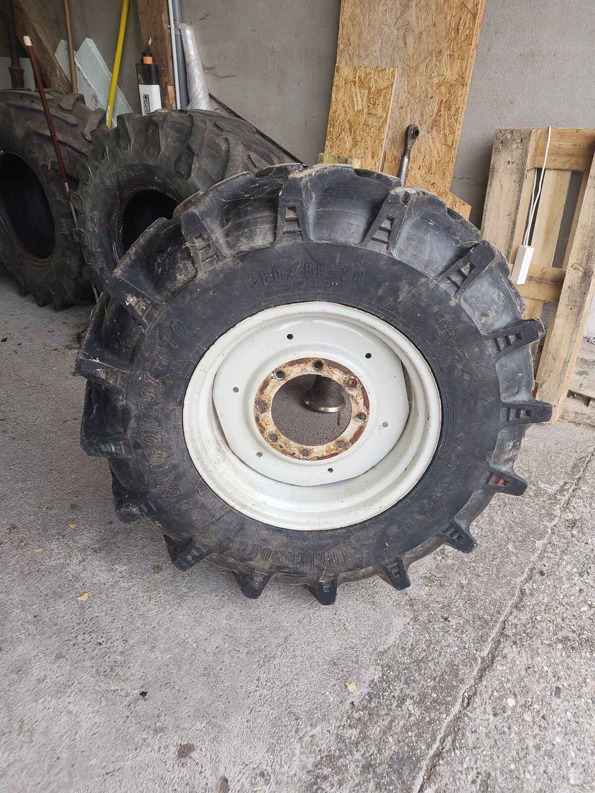 2x Forstkompletträder mit Felgen 1