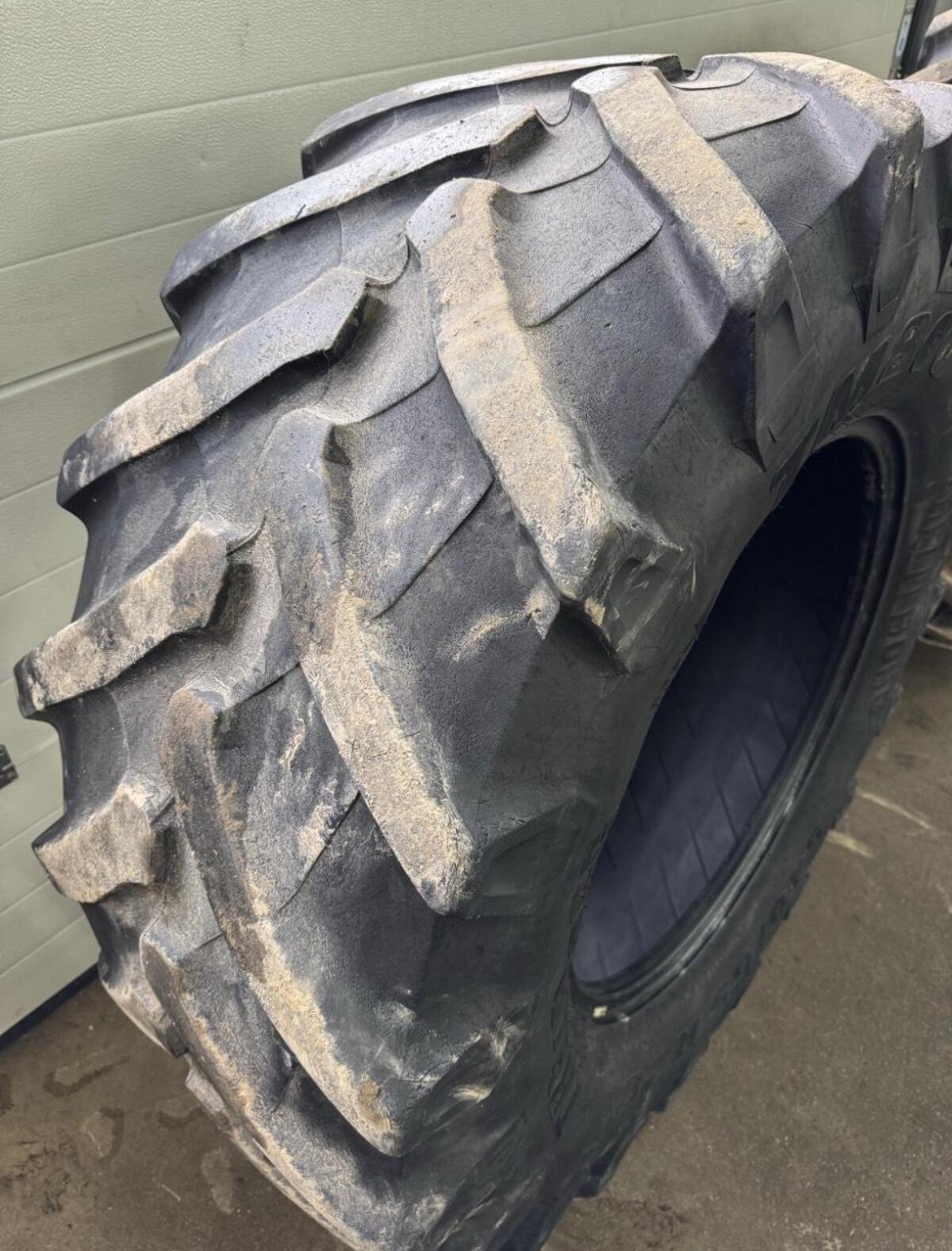 Trelleborg 540/65R28 2