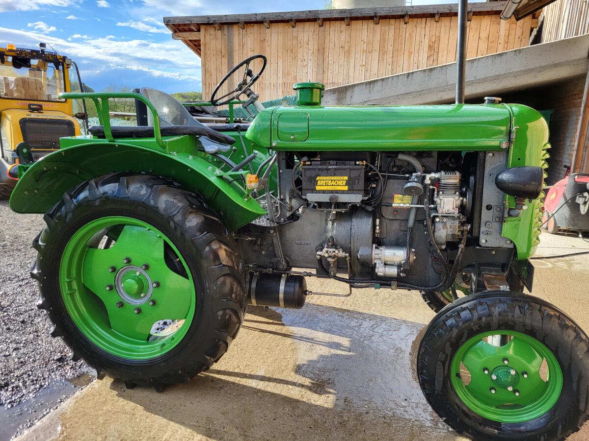 Steyr 180a + Anhänger für Personentransport, Druckluftanlage 2