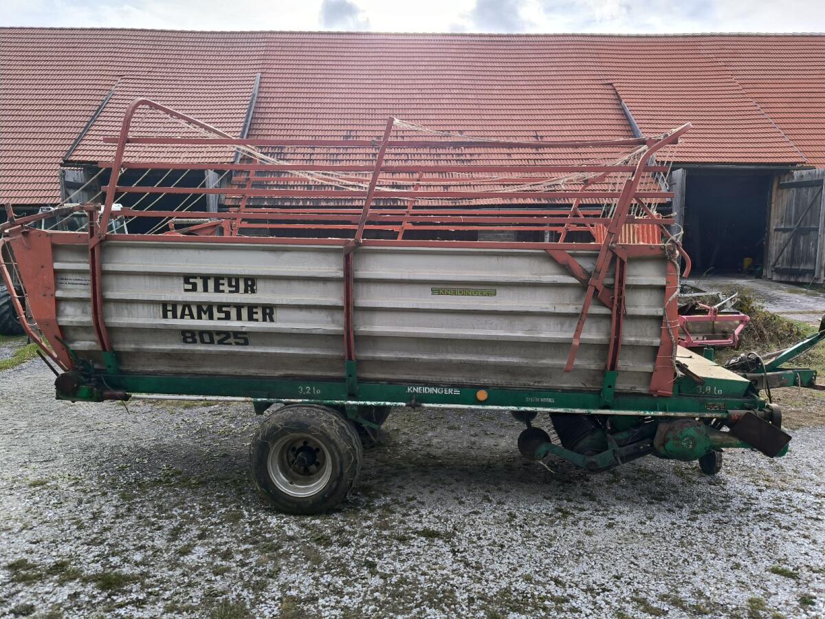 Steyr Hamster 8025 Ladewagen 1