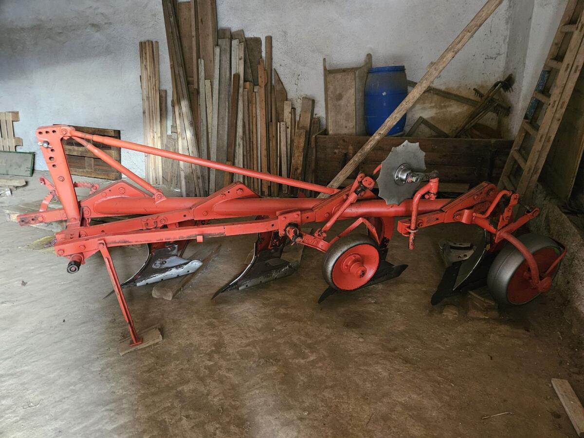 Kverneland 35 cm 4 Schar (4x35) Pflug 3