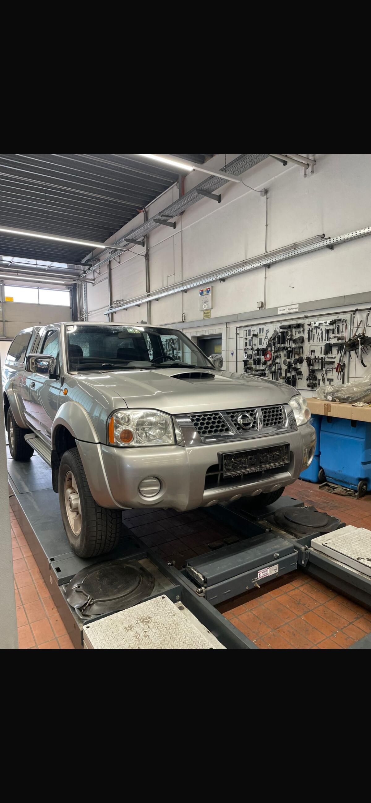 Nissan Navara 3