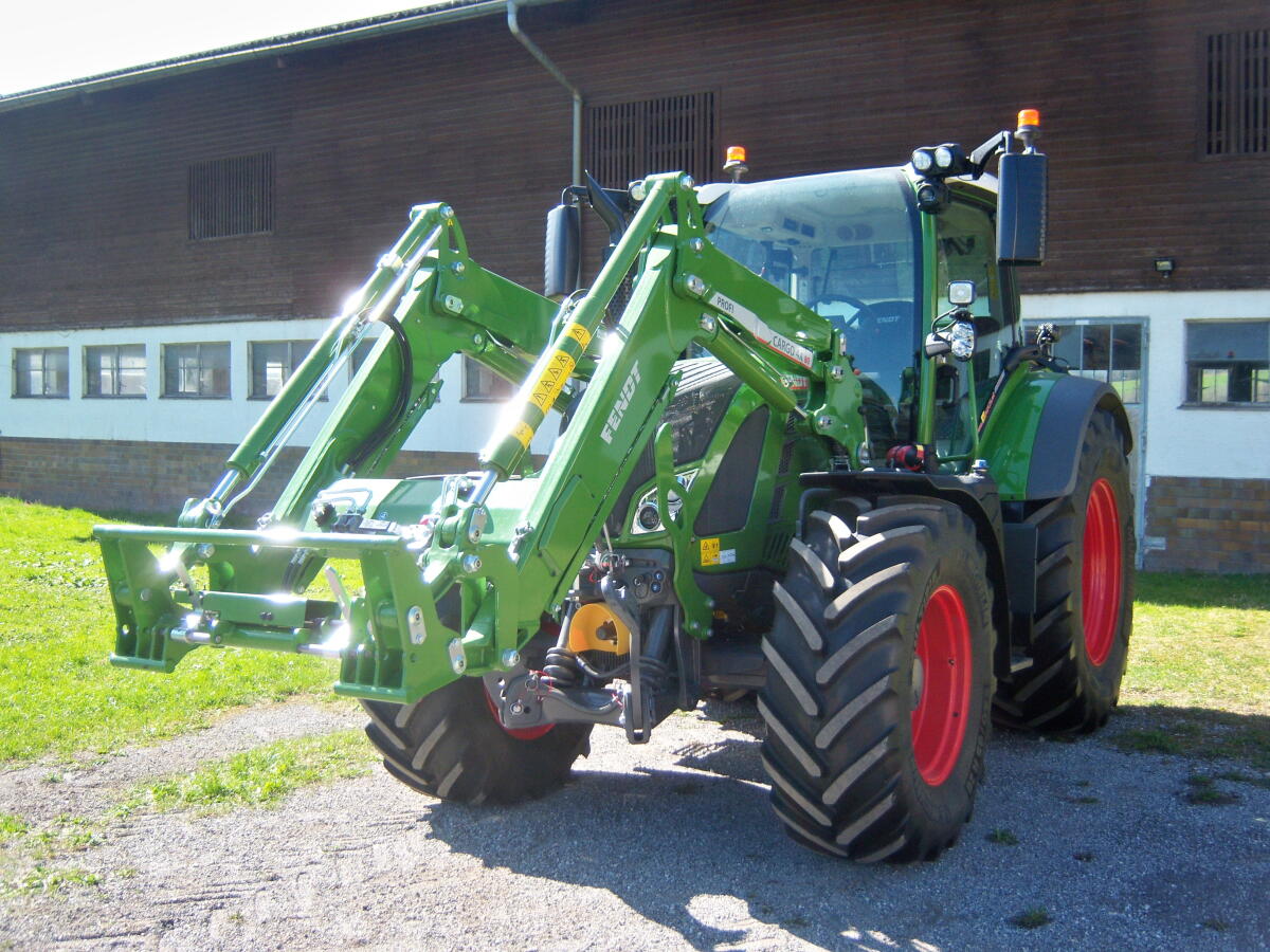 Fendt 516 Vario Profi Vollausstattung, 30 Bstd. 2