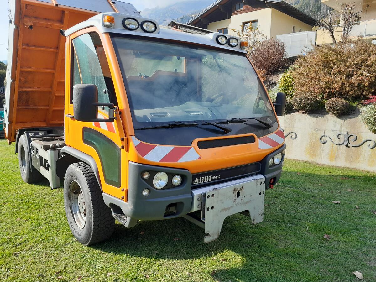 AEBI TP 460 mit Dreiseitenkipper 1