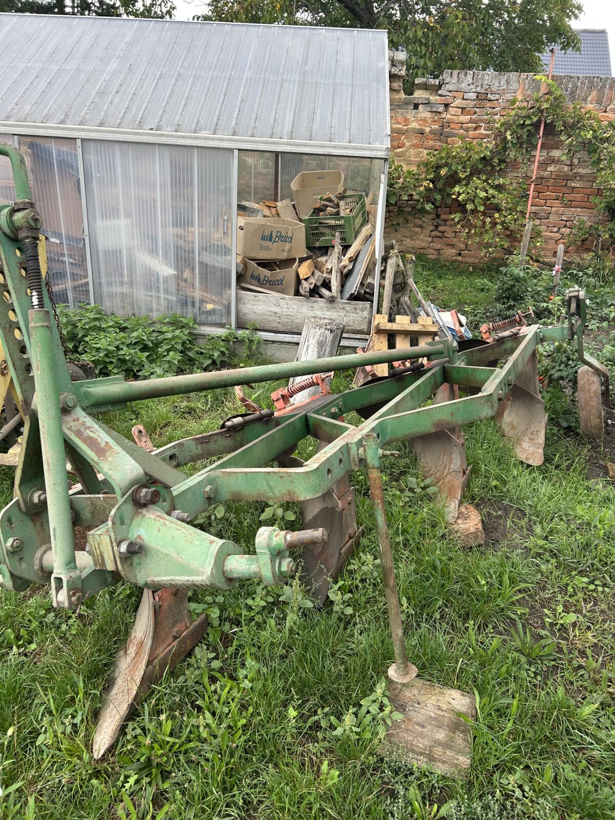 Saxonia Sämaschine, Heger 4 Schar Pflug 2