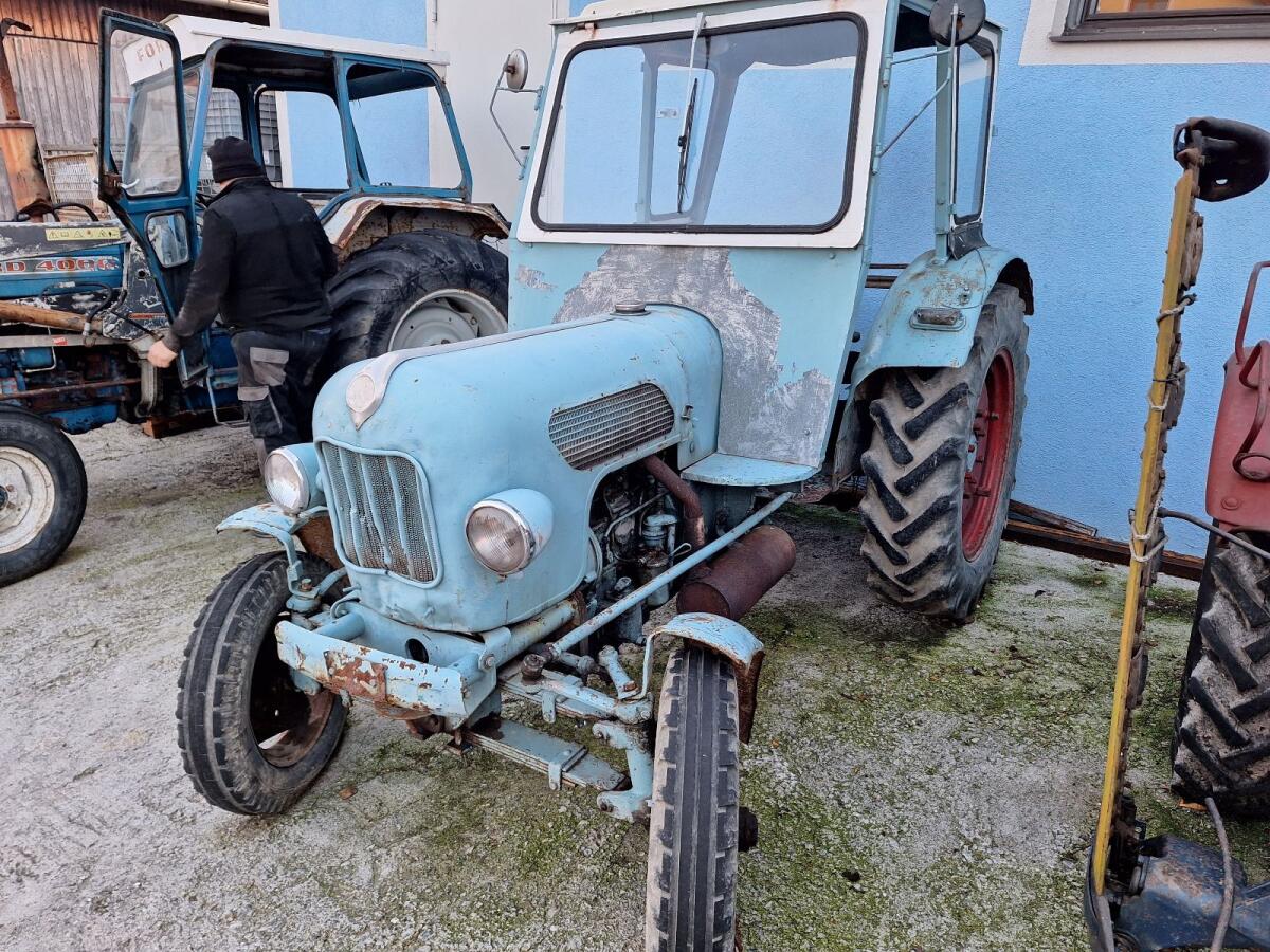 Traktor Eicher 3