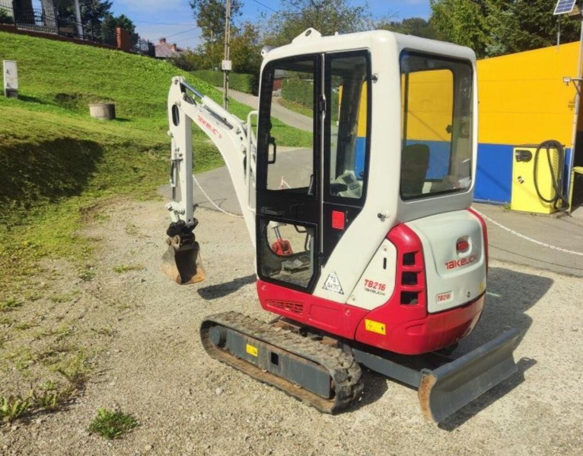 Takeuchi TB216 Minibagger 3