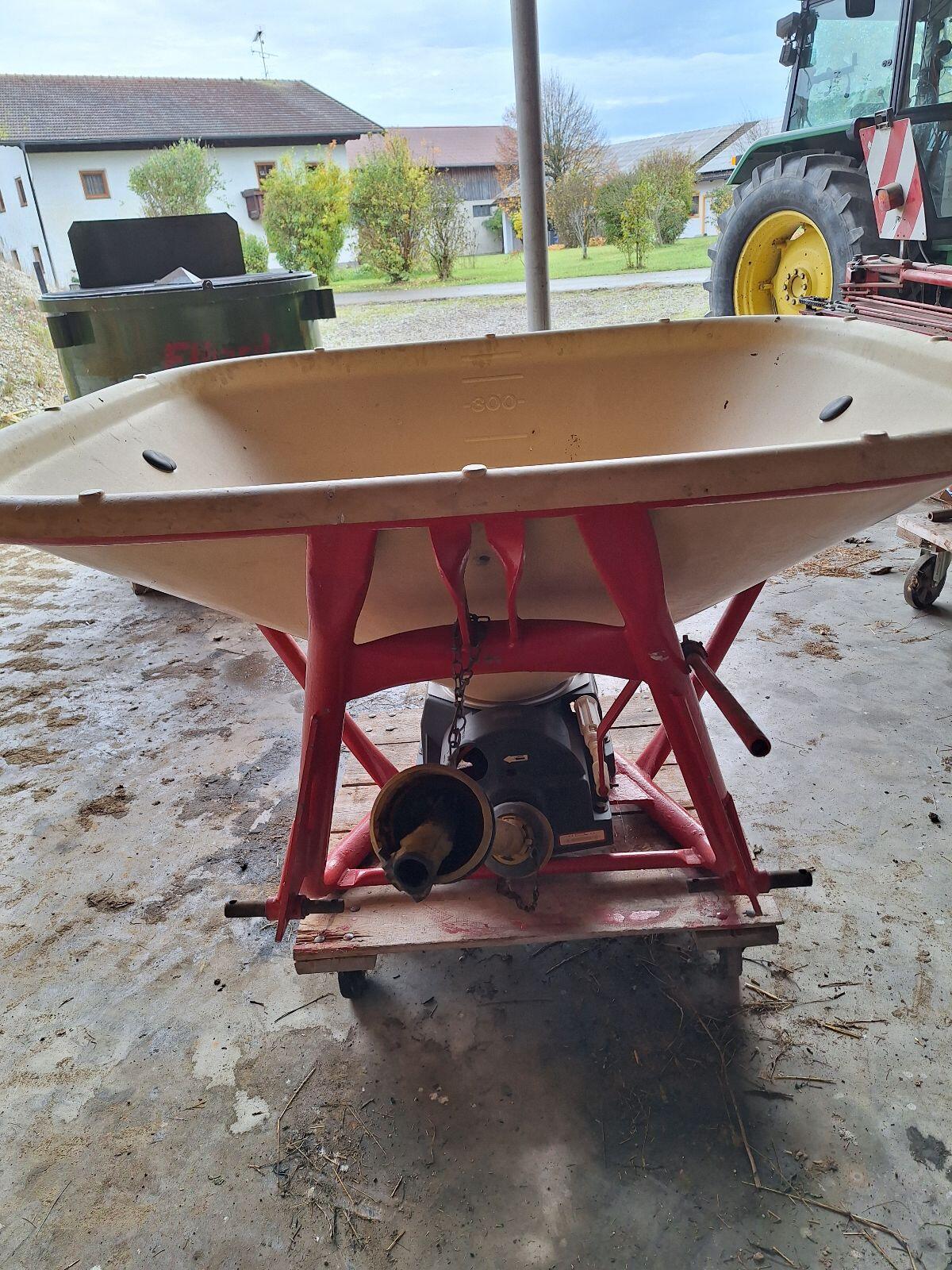 Vicon Pendelstreuer Düngerstreuer PS602 1