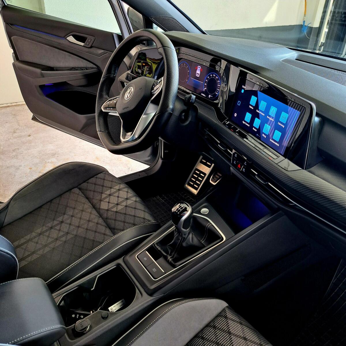 Golf VIII R-Line TSI 3