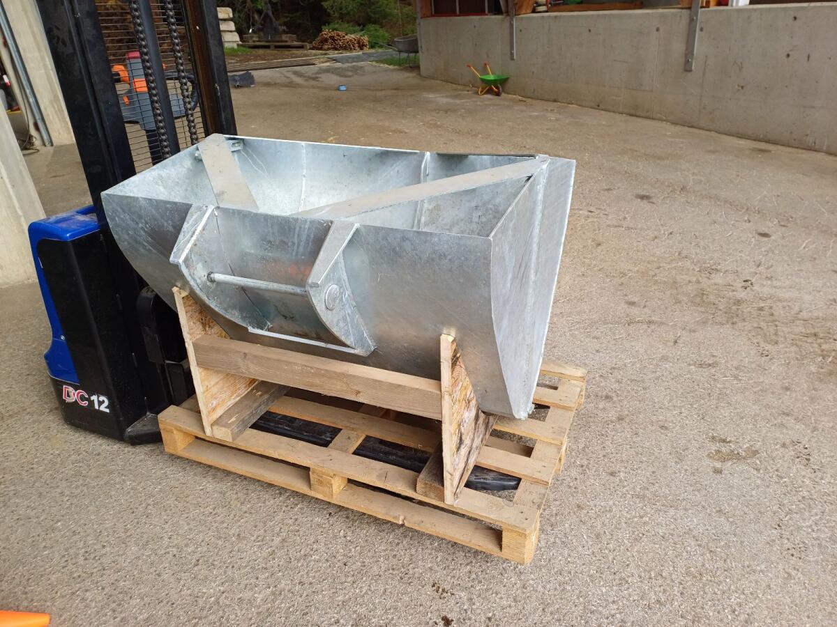 Schalengreifer, Einlegeschalen, Mistschaufel zu Rückewagen 2