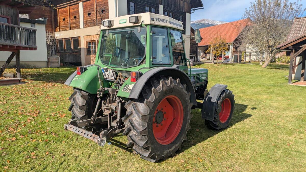 Fendt Farmer 250 S 3