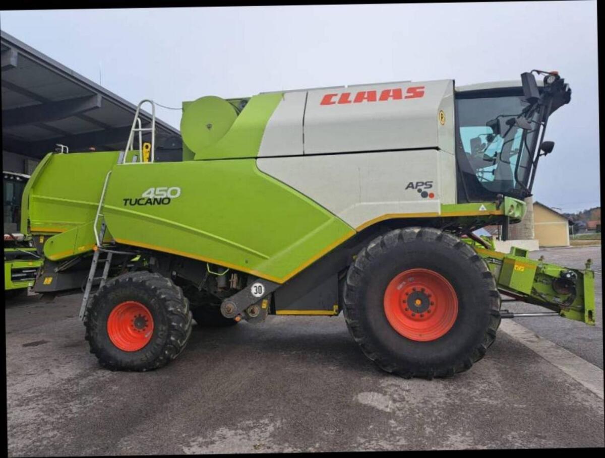 Claas Tucano 450 3