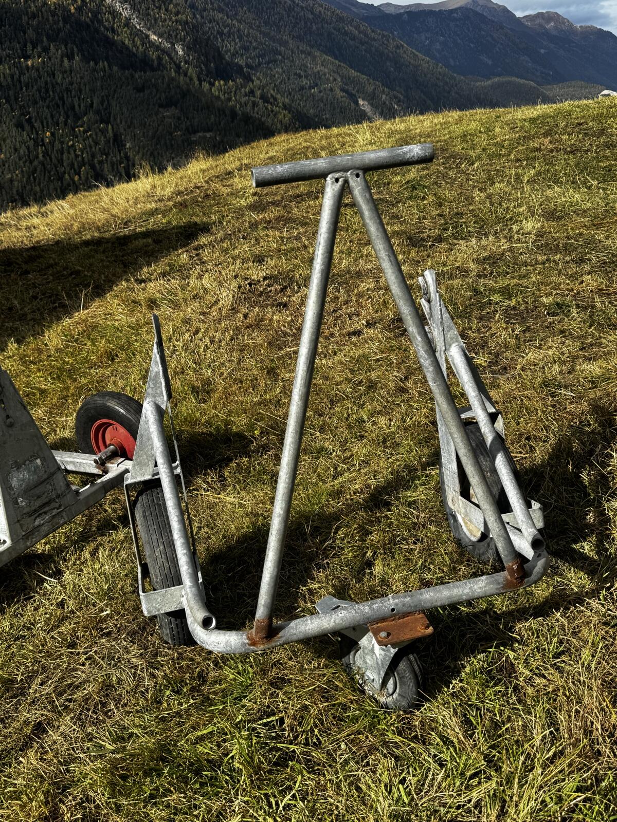 Fahrgestell/Wagerl für einen Milchtank 2