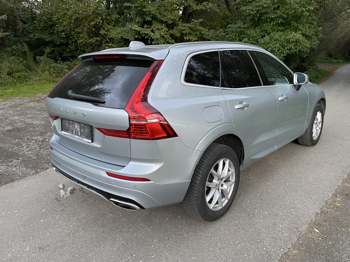 Volvo XC60 T8 Twin Engine PHEV R-Design 4x4 Luftfederung AHK LED 3