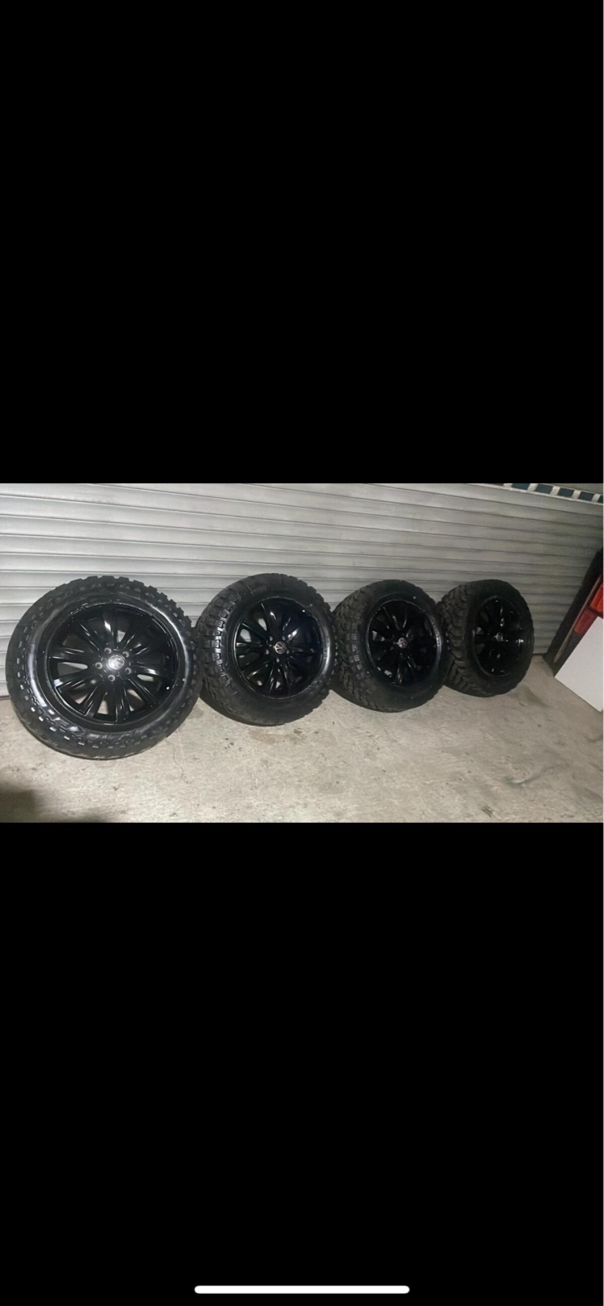 18'' VW Amarok Offroad Reifen 2