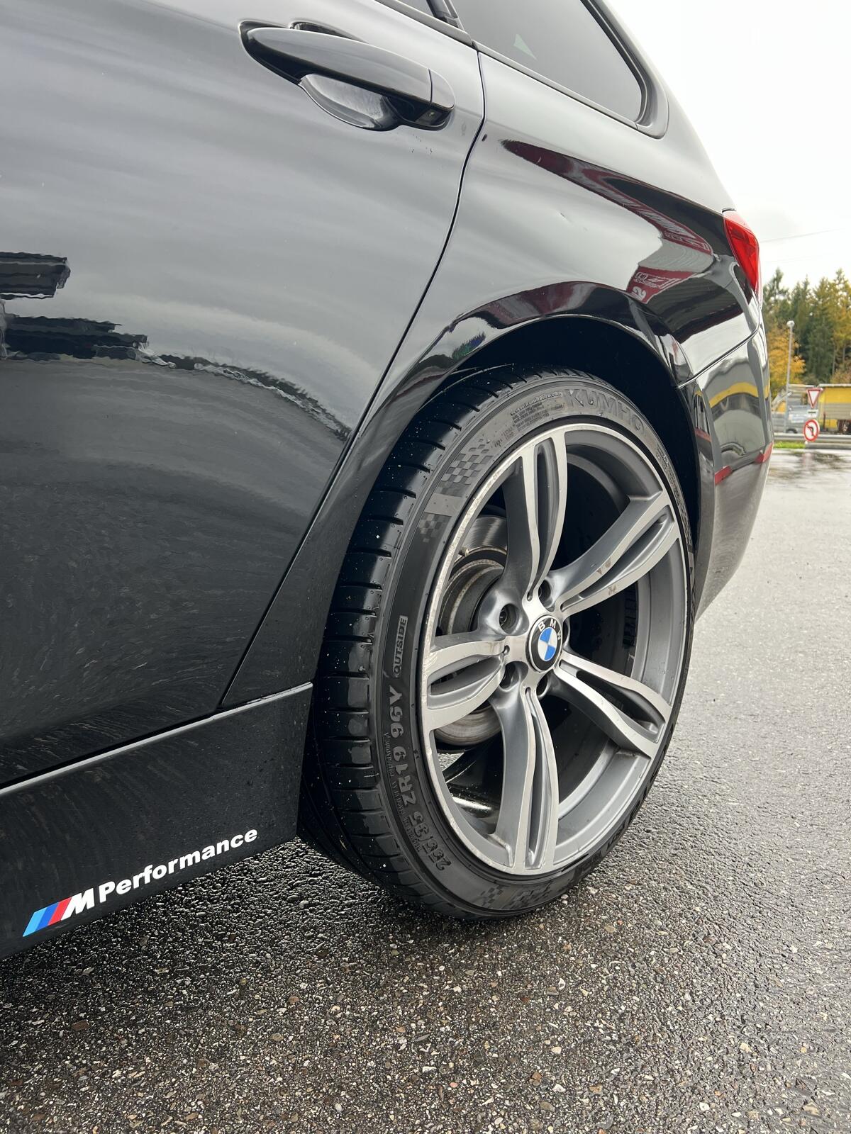 BMW 318d Touring F31 M-Ausstattung 3