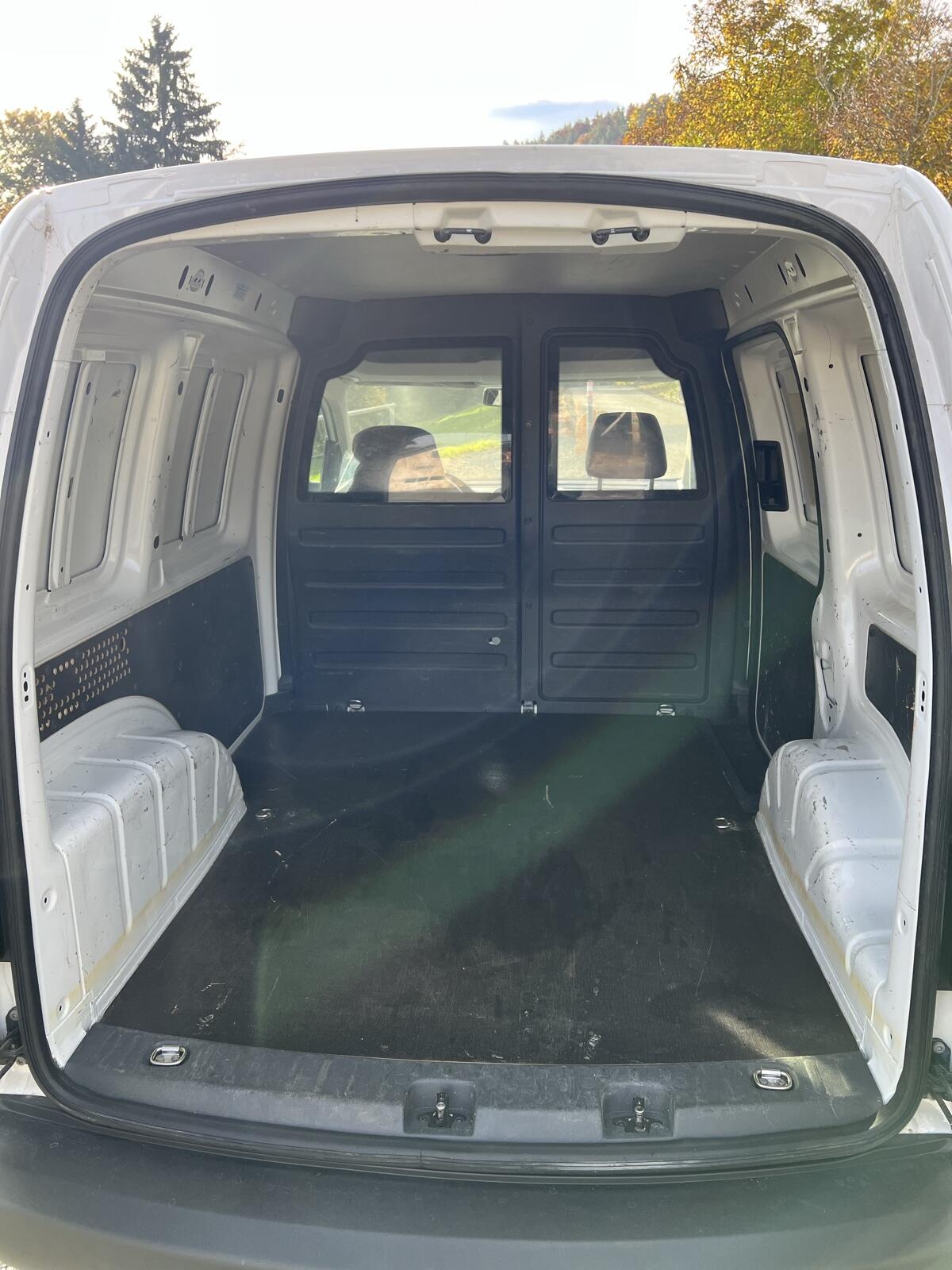 VW Caddy Allrad 3