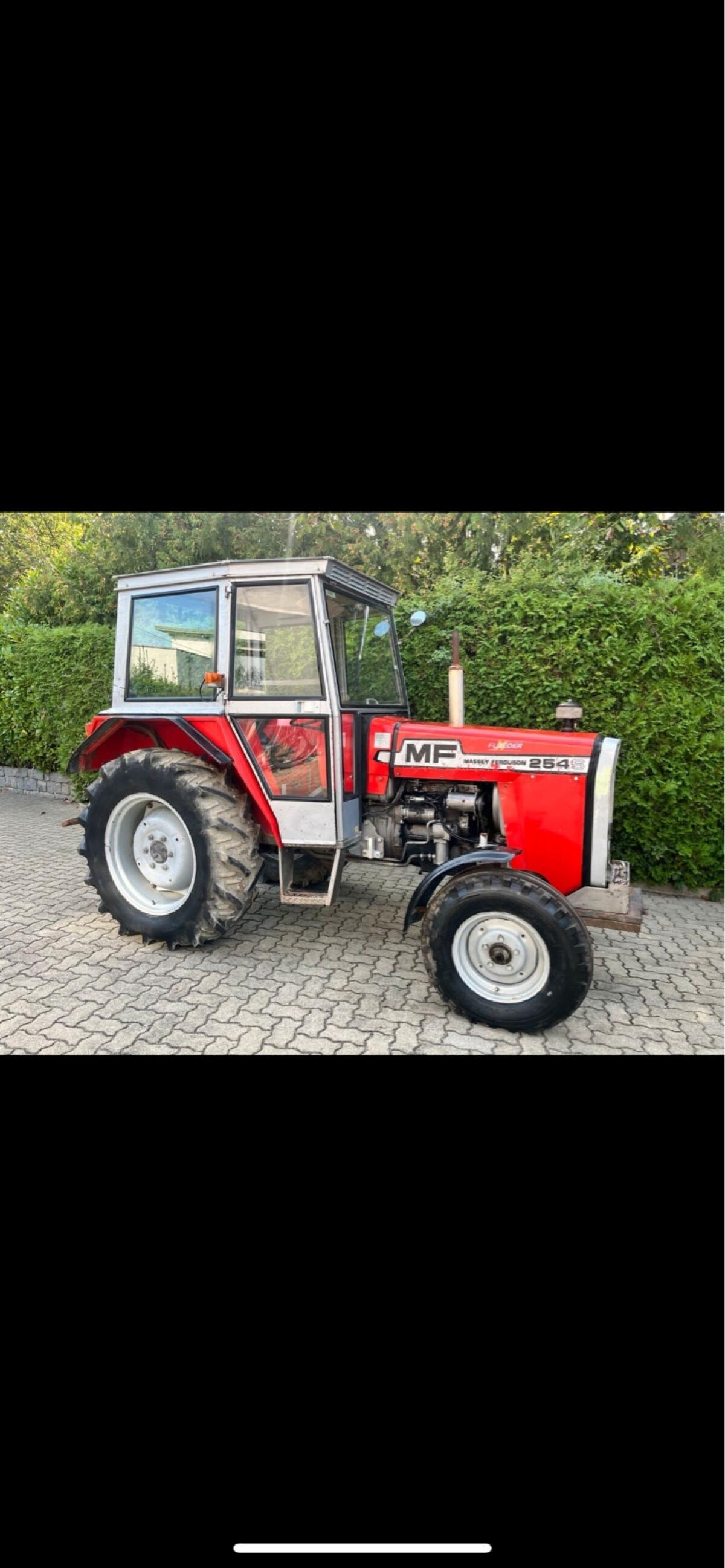 Massey Ferguson 254S 2