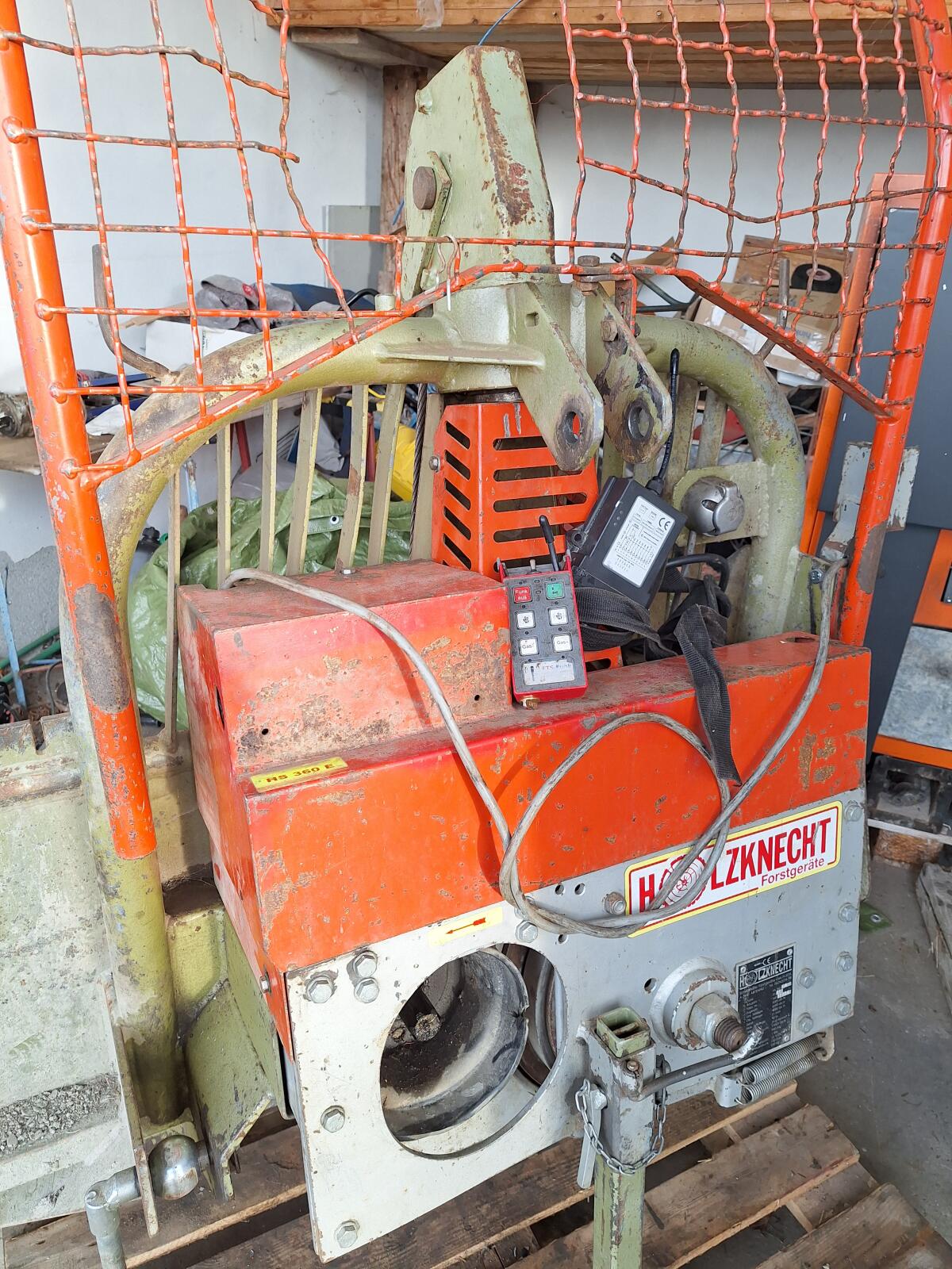 Holzknecht Funkseilwinde 1
