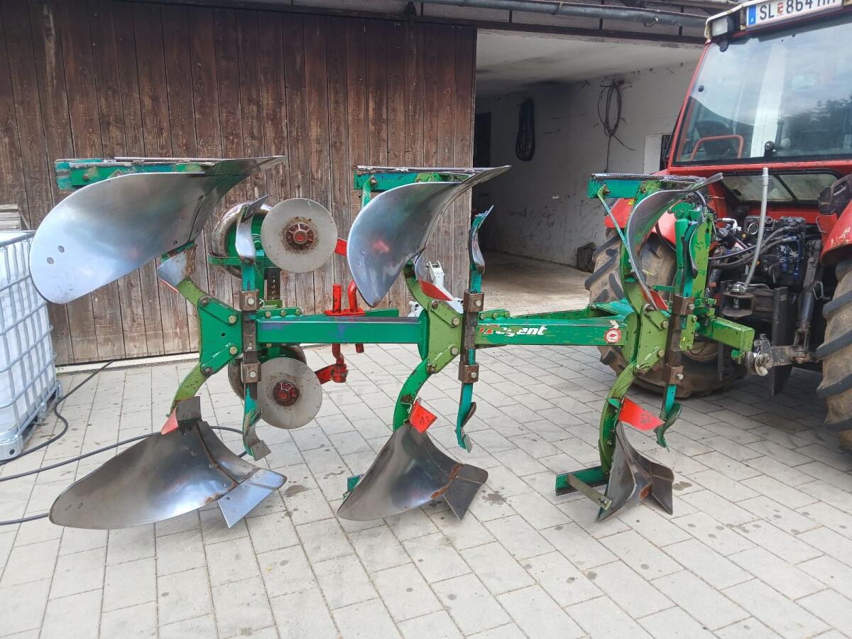 Verkaufe Regent 3-Schar Pflug 2