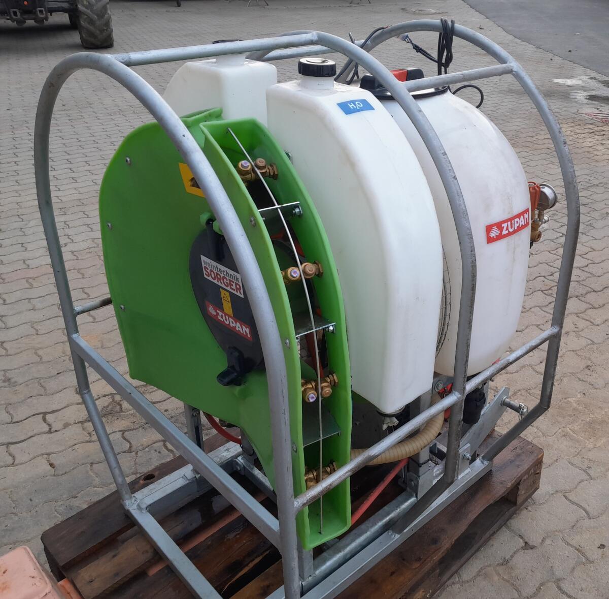 Gebläsesprüher für Kleintraktoren Zupan ZM 100 EN 3