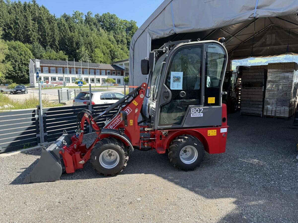 Hoflader 807 mit Kabine NEU 2