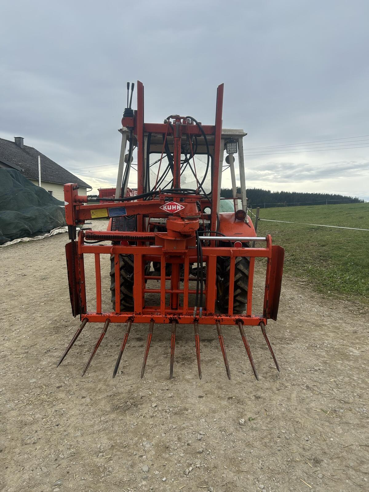 Kuhn Siloblockschneider/Blockschneider/Hubmast 2