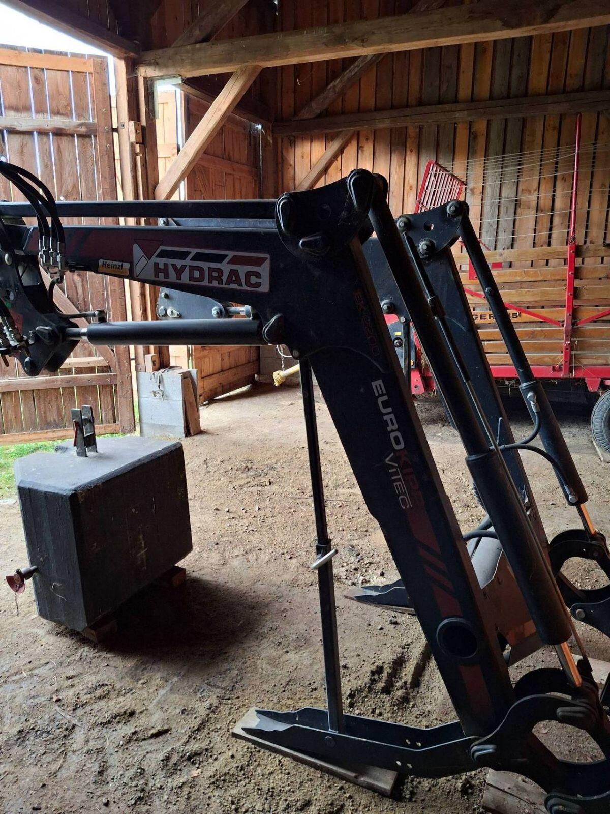 Case JXU 85 mit Frontlader 3