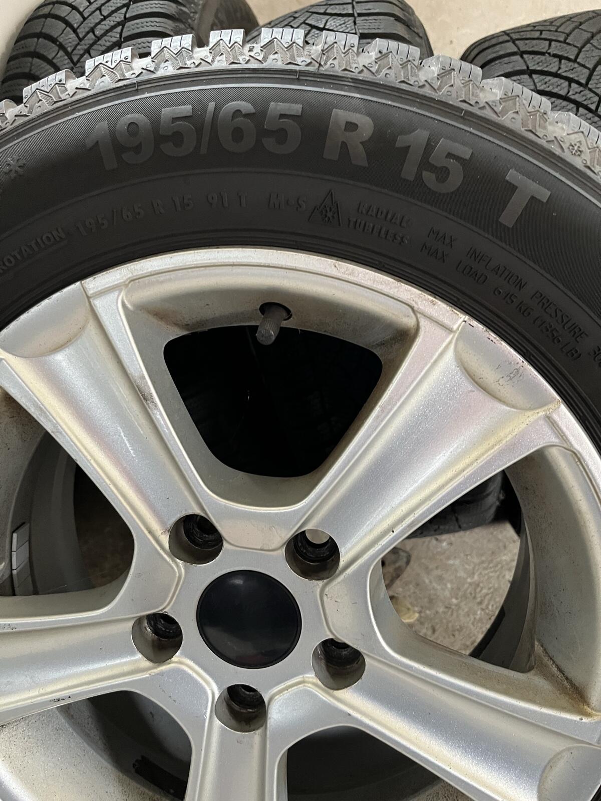 Winterreifen 195/65 R15 2