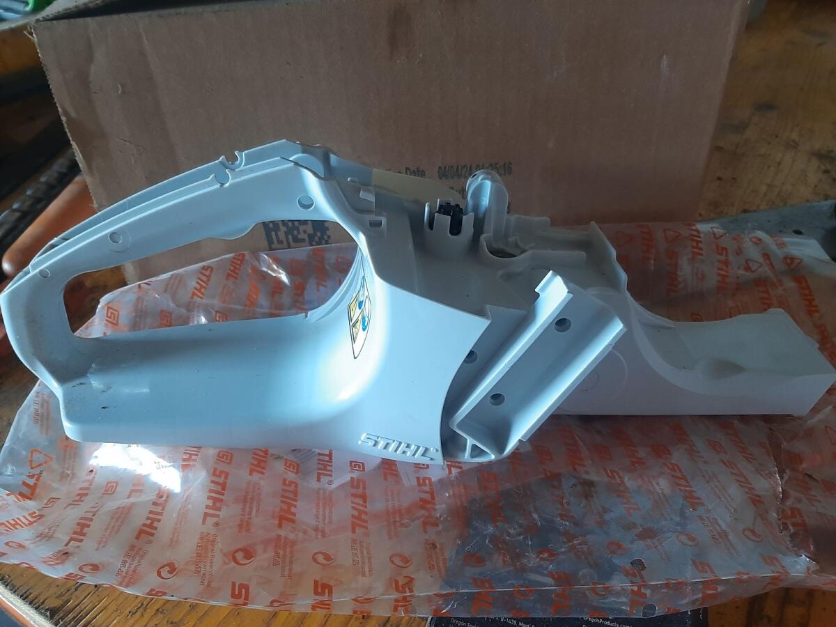 Tankgehäuse Stihl MS 400 2