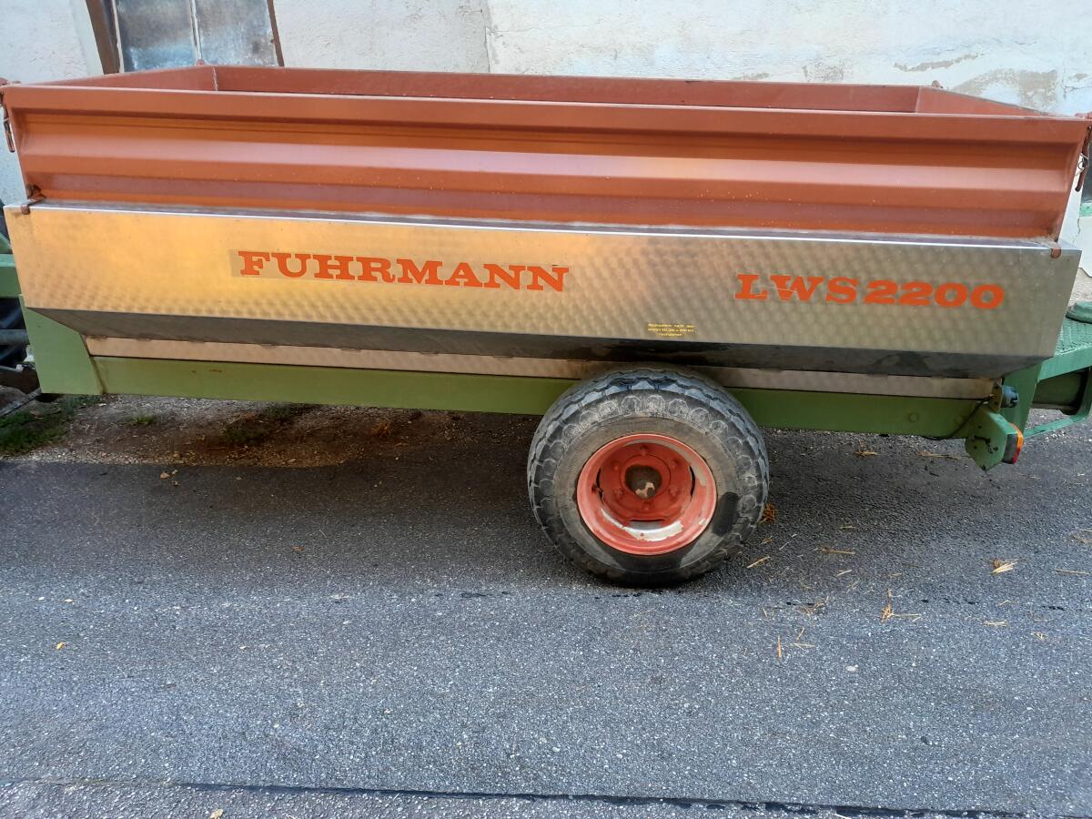Niro Lesewagen mit abnehmbaren Aufsatzwänden 3