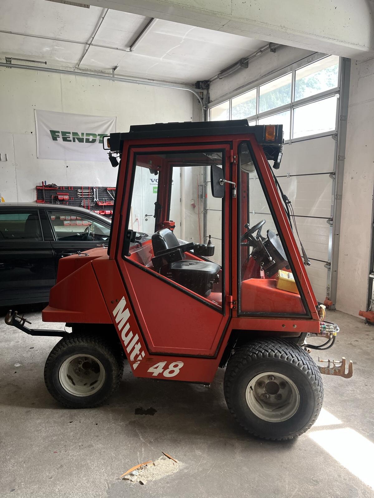 Bucher Multi 48 2