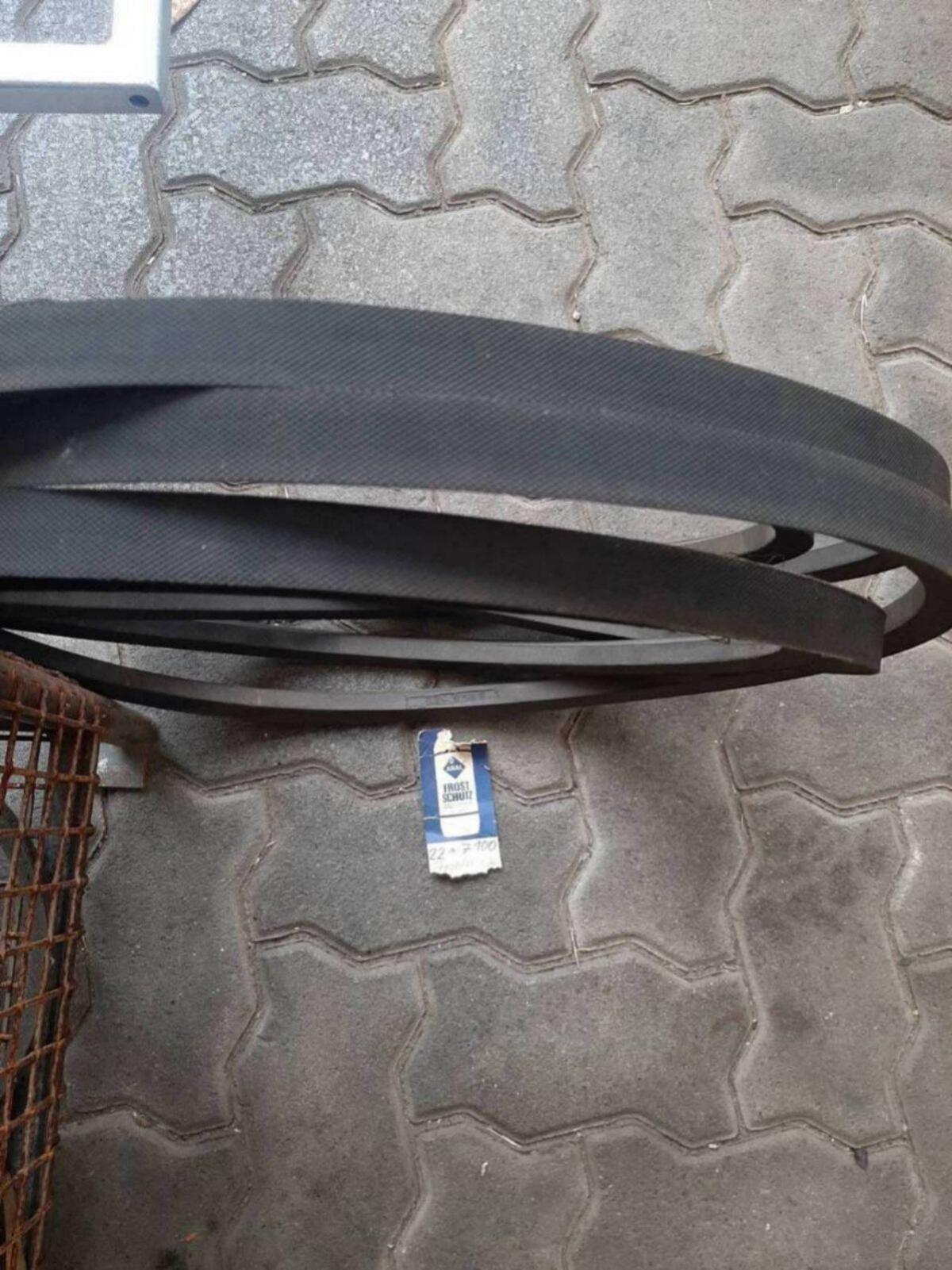 Keilriemen Claas Mähdrescher Strohhäcksler 1