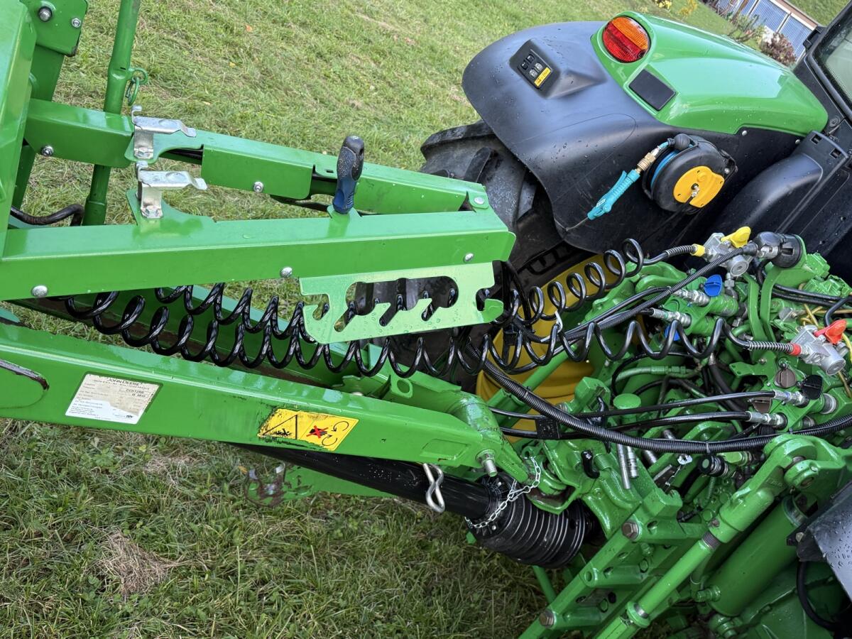 John Deere F440R 2