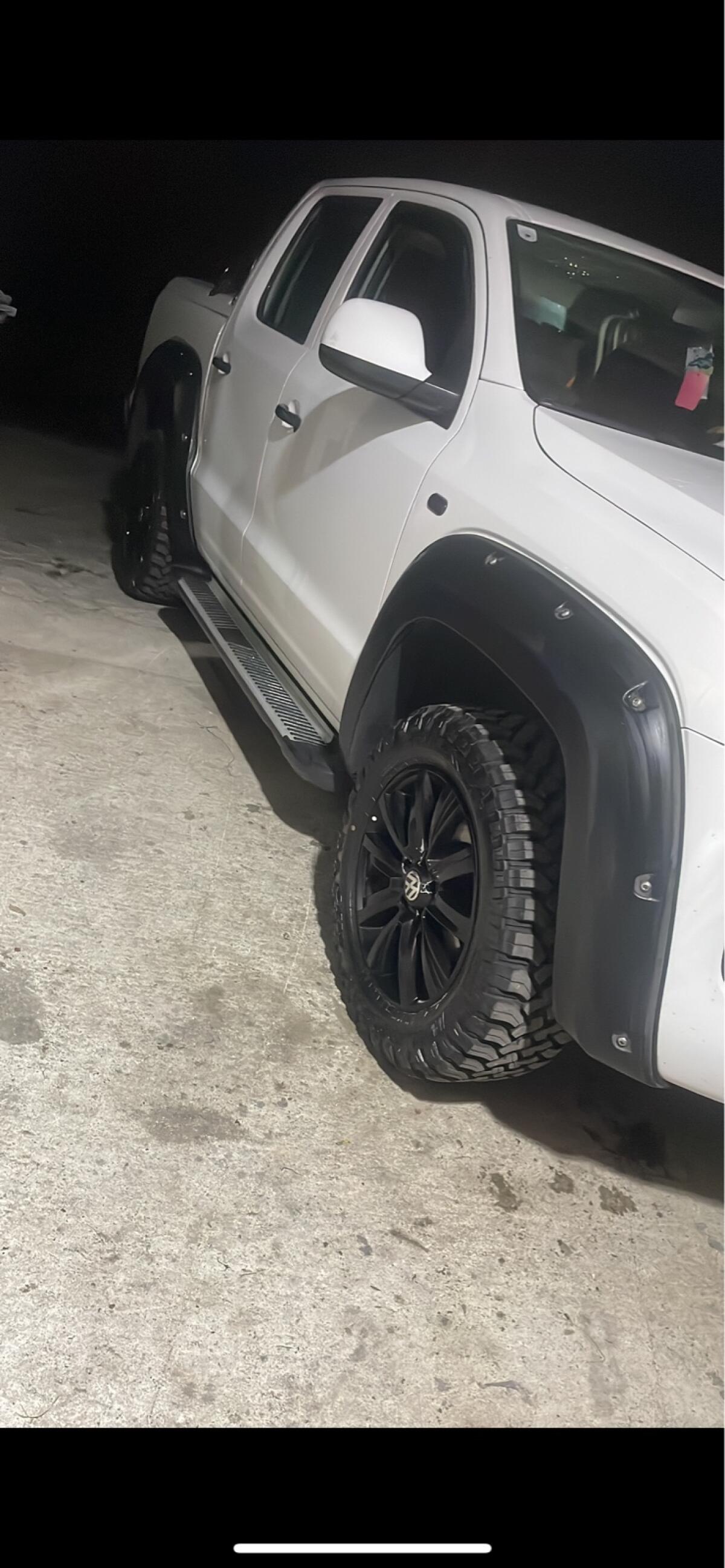 18'' VW Amarok Offroad Reifen 3