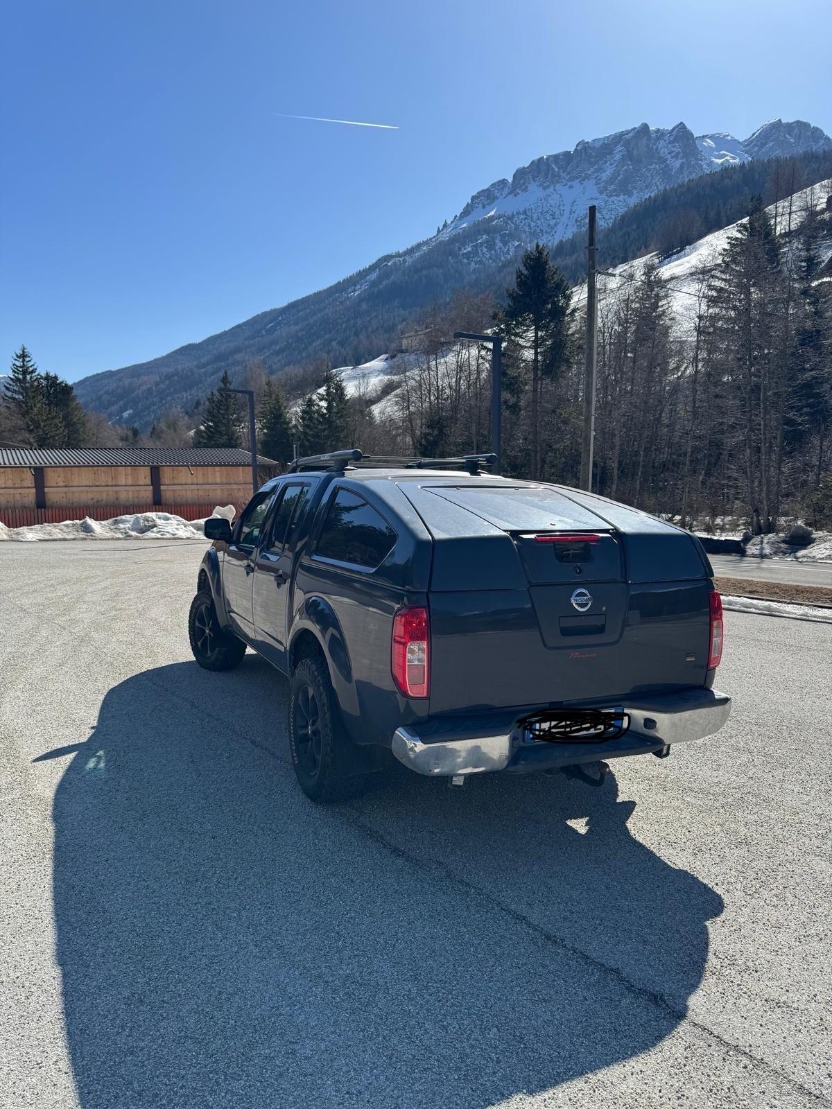 Nissan Navara 2