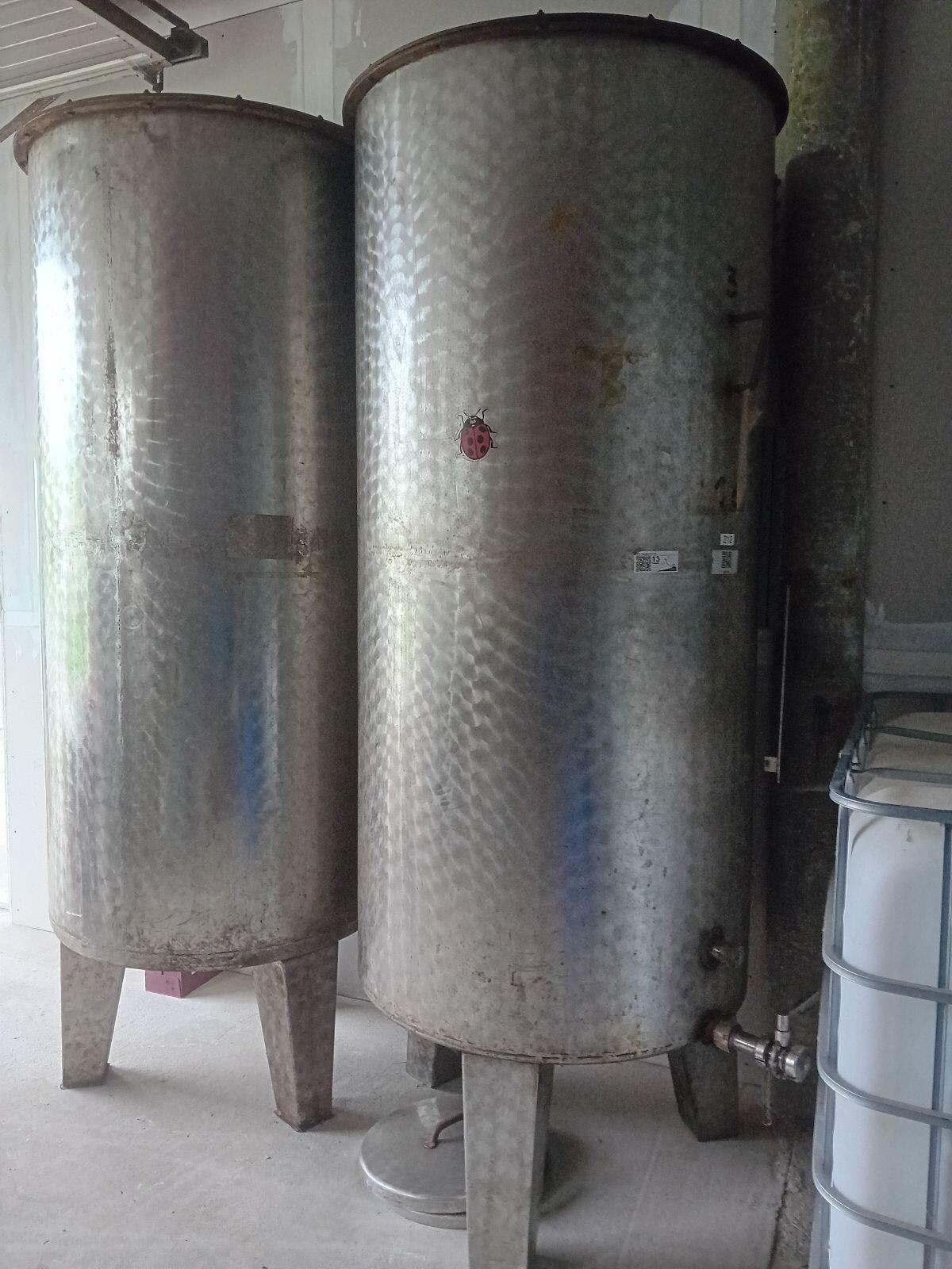 Edelstahltank 2