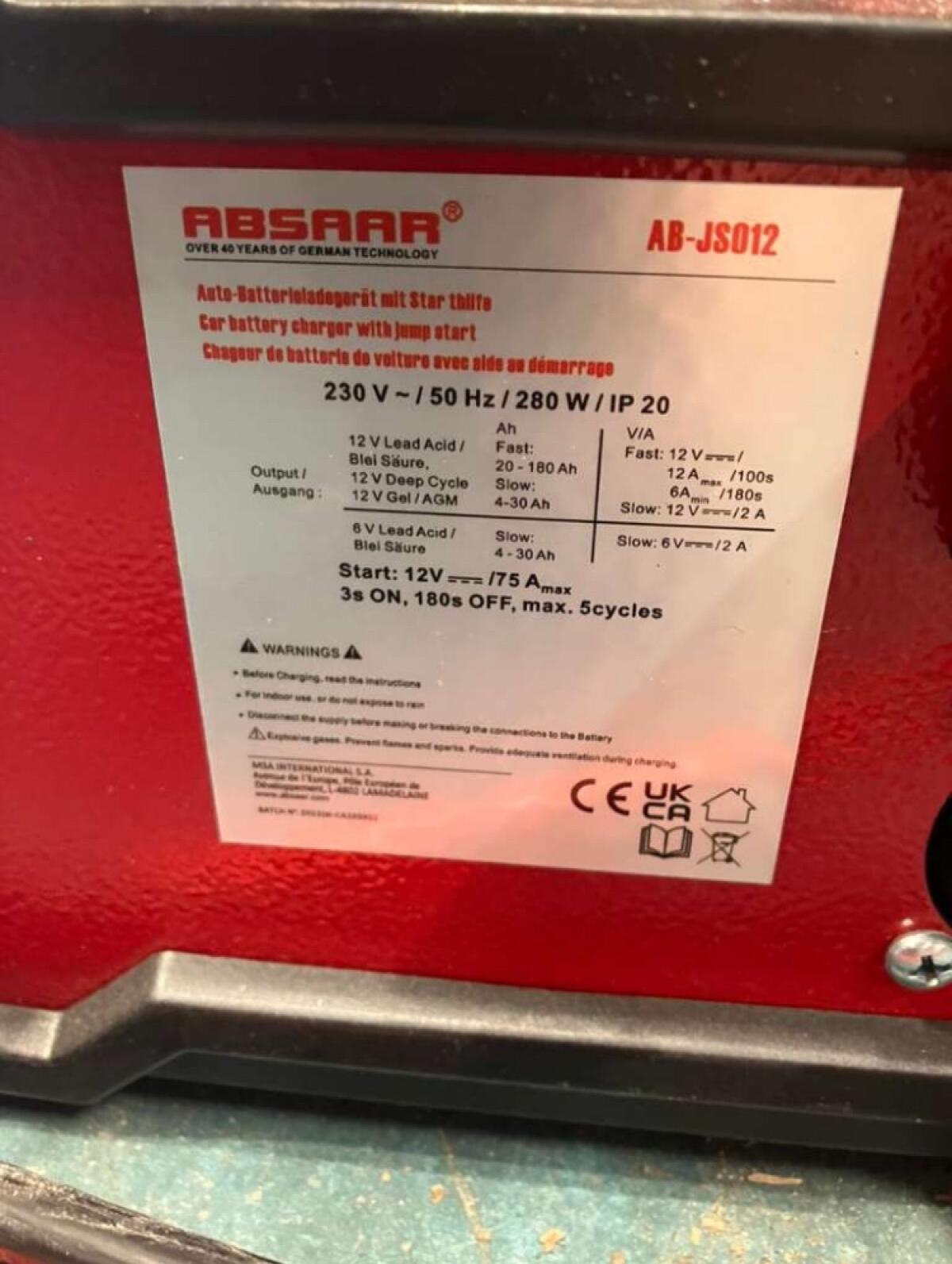 Absaar AB-JS012 Batterieladegerät mit Starthilfe 12A 6/12V 3